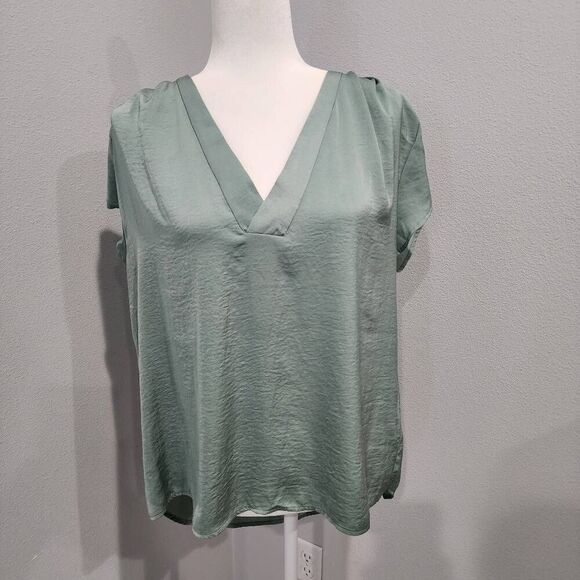 H&M women's V-Neck Silky Blouse Top Size 14 - Picture 1 of 9